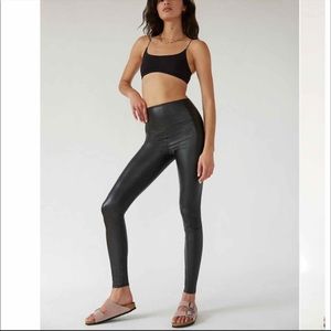Aritzia Wilfred Free Daria Vegan Leather Legging